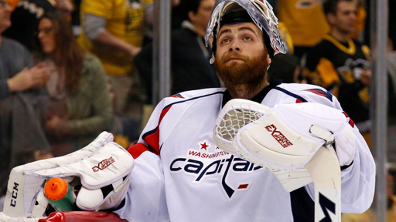 Penguins halt Capitals' win streak at 9 in wild 8-7 victory (Jan 16, 2017)